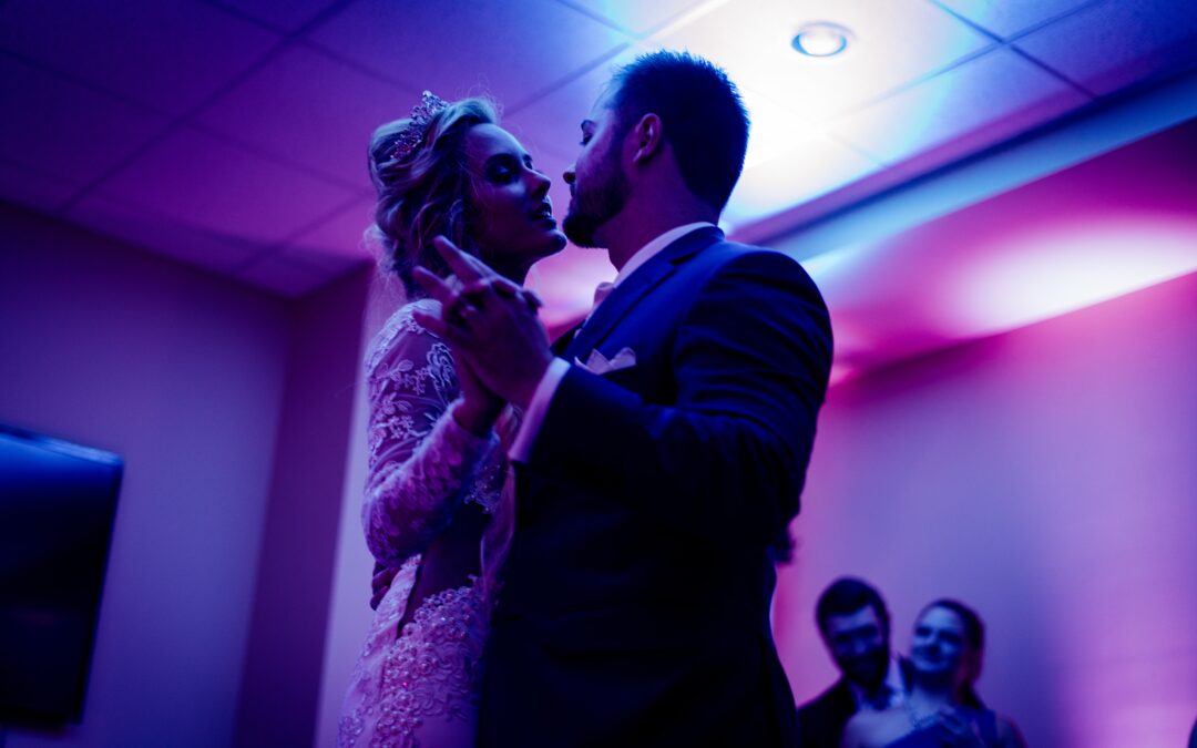 Make Dance Floor All Yours with First Dance Performance